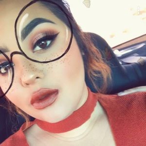 Meet your Posher, Tanya